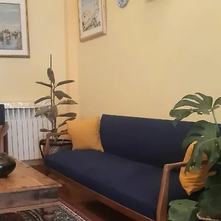 το σπίτι της μυρσίνης Appartement Volos
